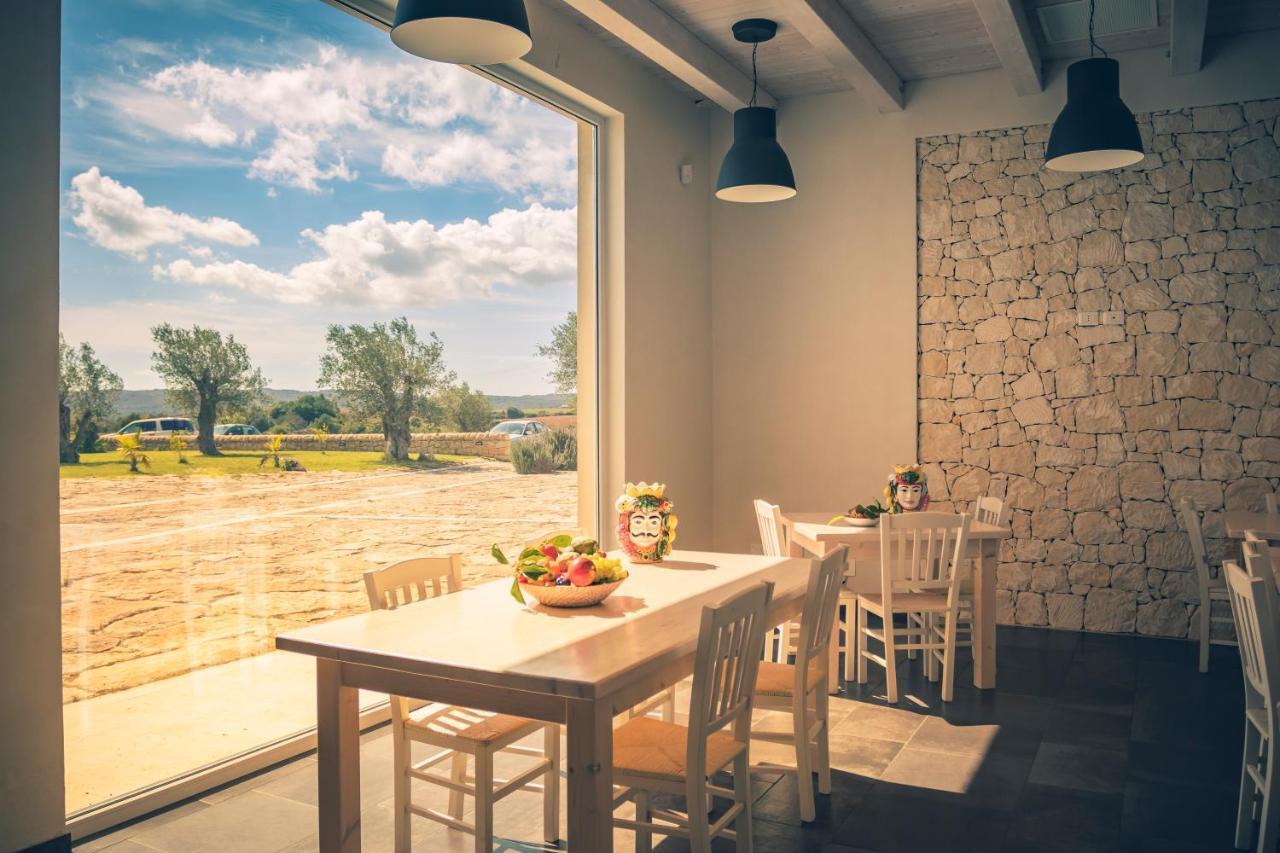 La Mela Di Venere Villa Палацоло Акрейде Екстериор снимка